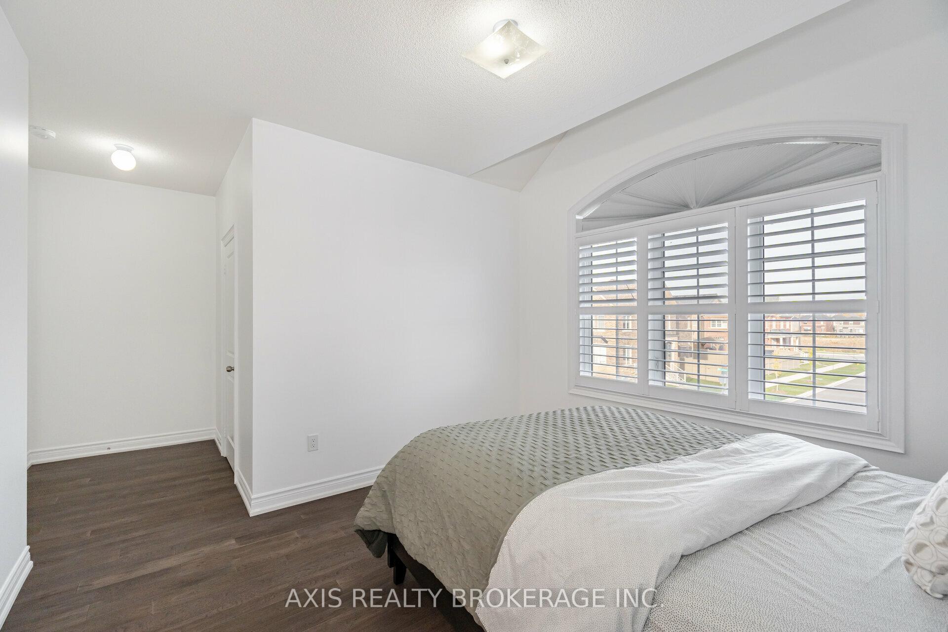 Photo 24 of 65 Bellefond Street, Vaughan, Kleinburg — HOMEH