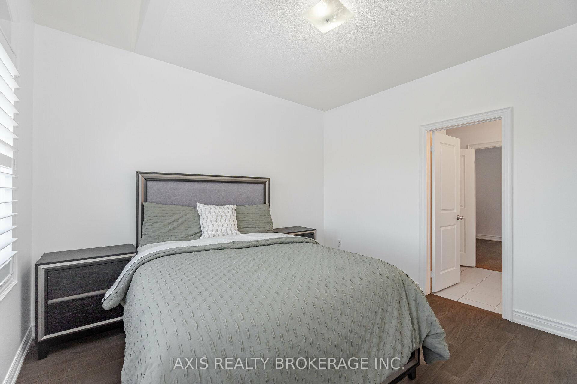 Photo 25 of 65 Bellefond Street, Vaughan, Kleinburg — HOMEH