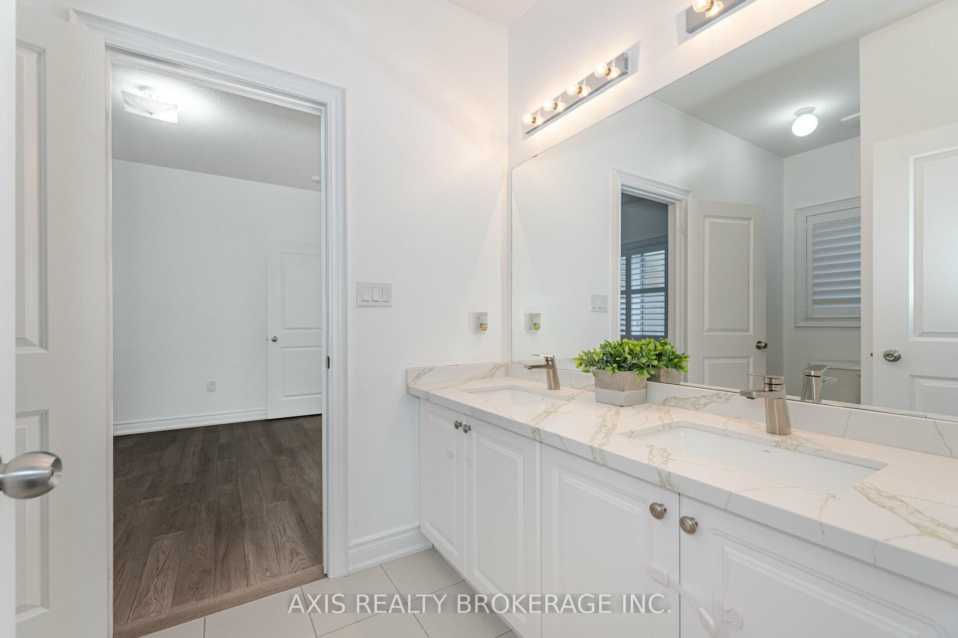 Photo 27 of 65 Bellefond Street, Vaughan, Kleinburg — HOMEH