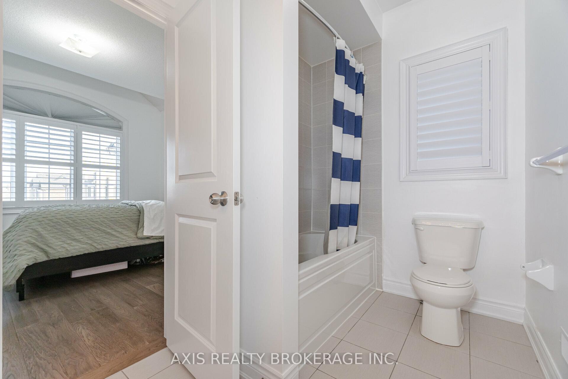 Photo 28 of 65 Bellefond Street, Vaughan, Kleinburg — HOMEH