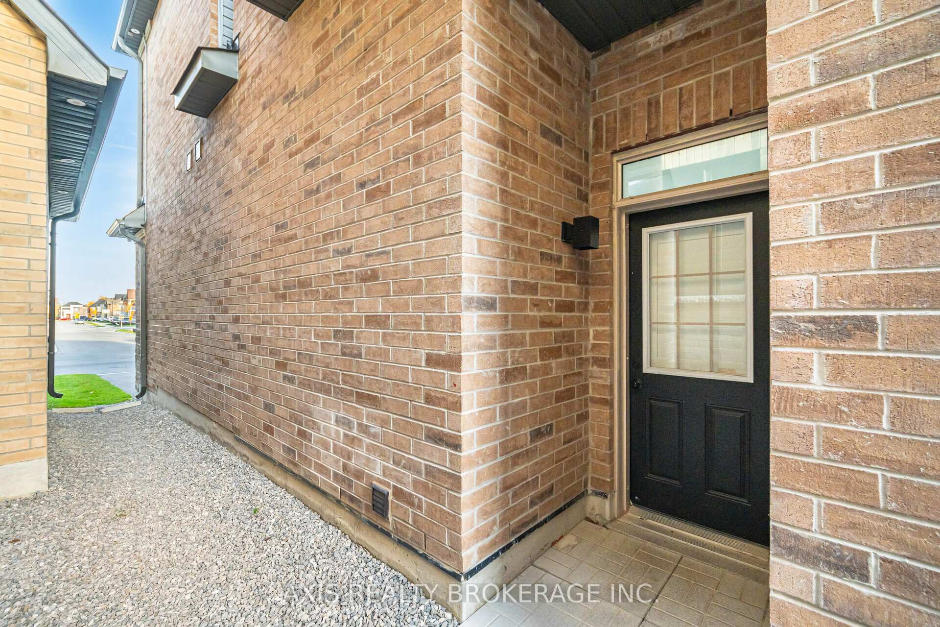 Photo 31 of 65 Bellefond Street, Vaughan, Kleinburg — HOMEH
