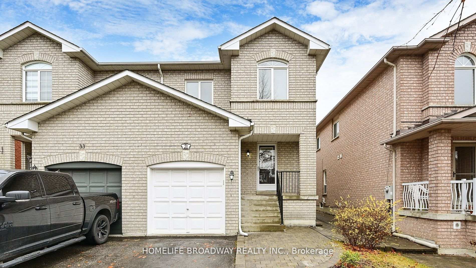Photo 1 of 31 Corkwood Crescent, Vaughan, Maple — HOMEH