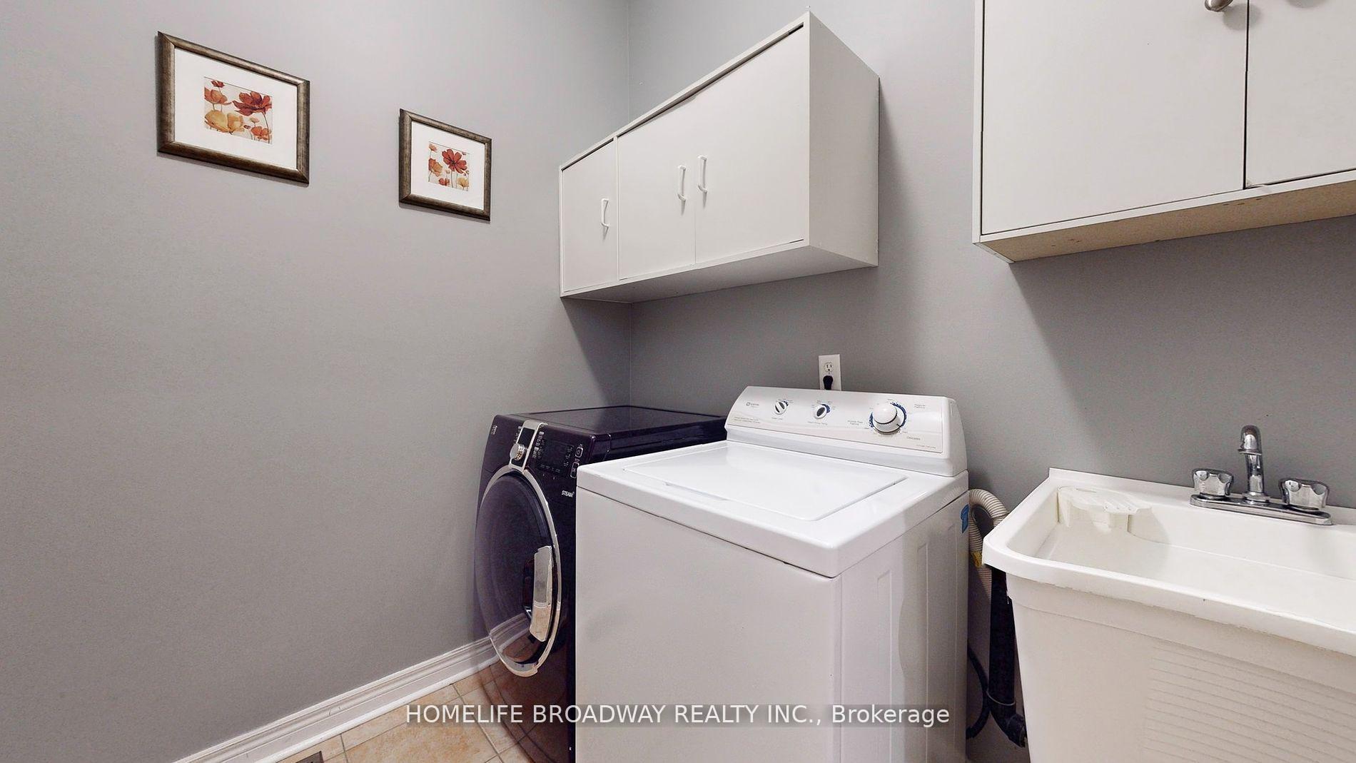 Photo 16 of 31 Corkwood Crescent, Vaughan, Maple — HOMEH