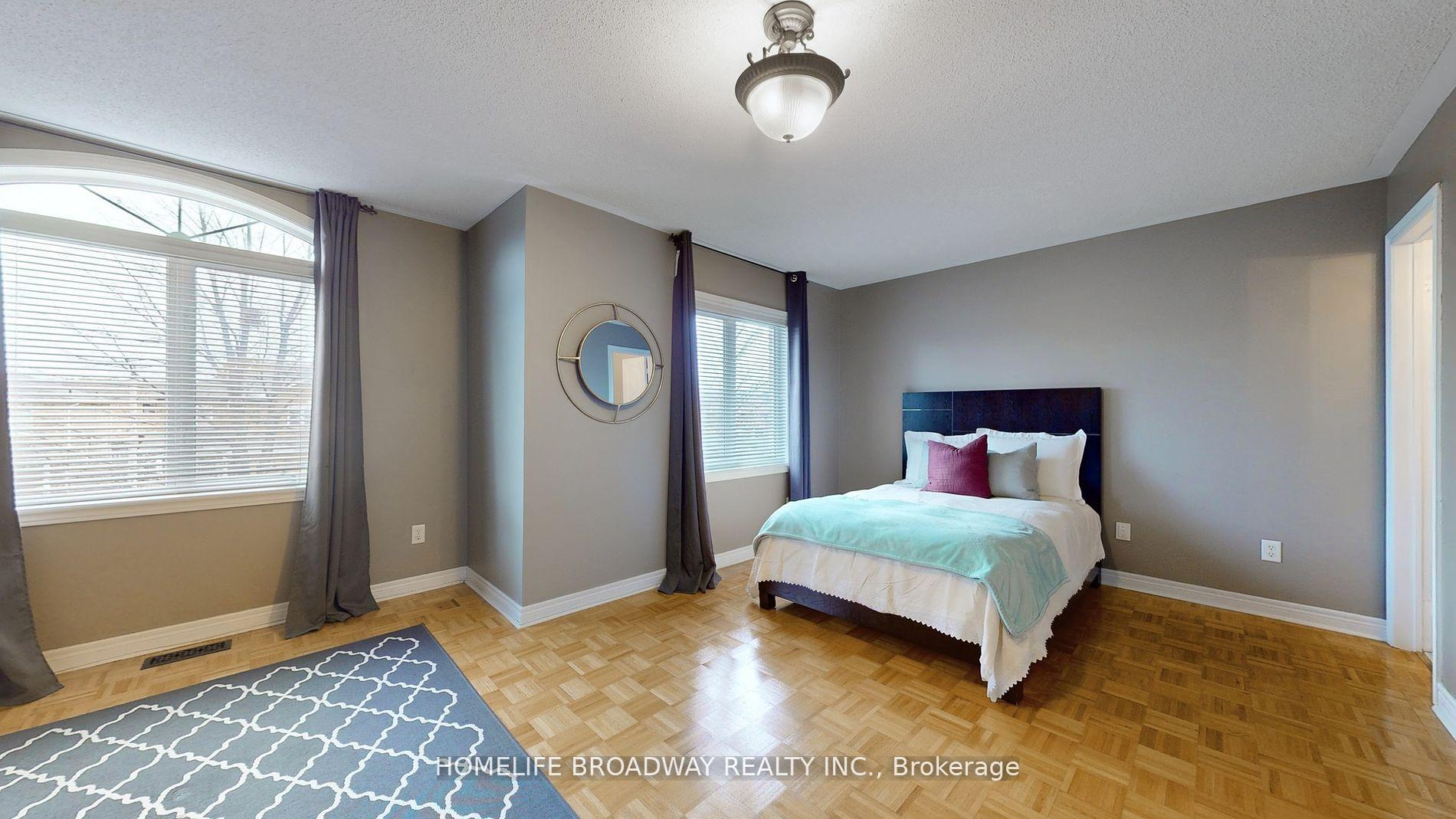 Photo 19 of 31 Corkwood Crescent, Vaughan, Maple — HOMEH