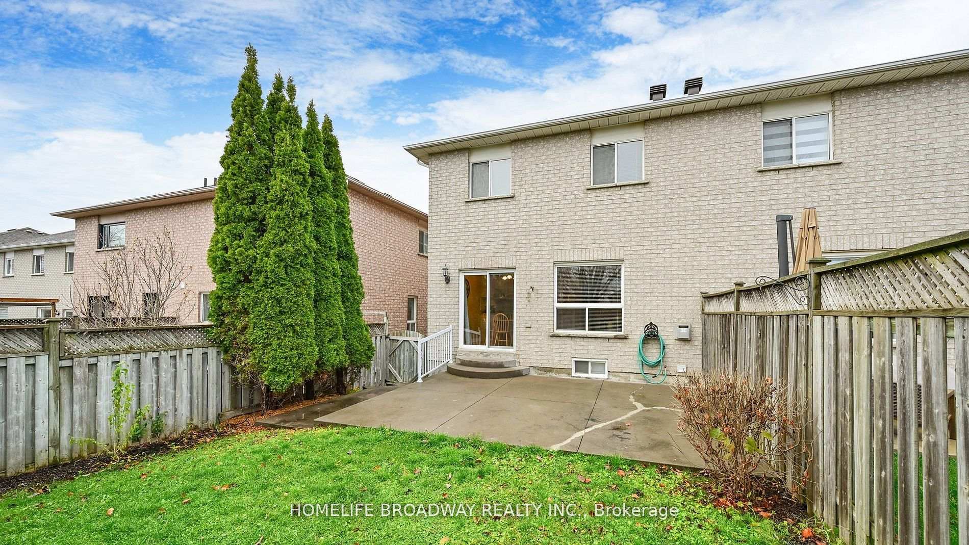 Photo 38 of 31 Corkwood Crescent, Vaughan, Maple — HOMEH