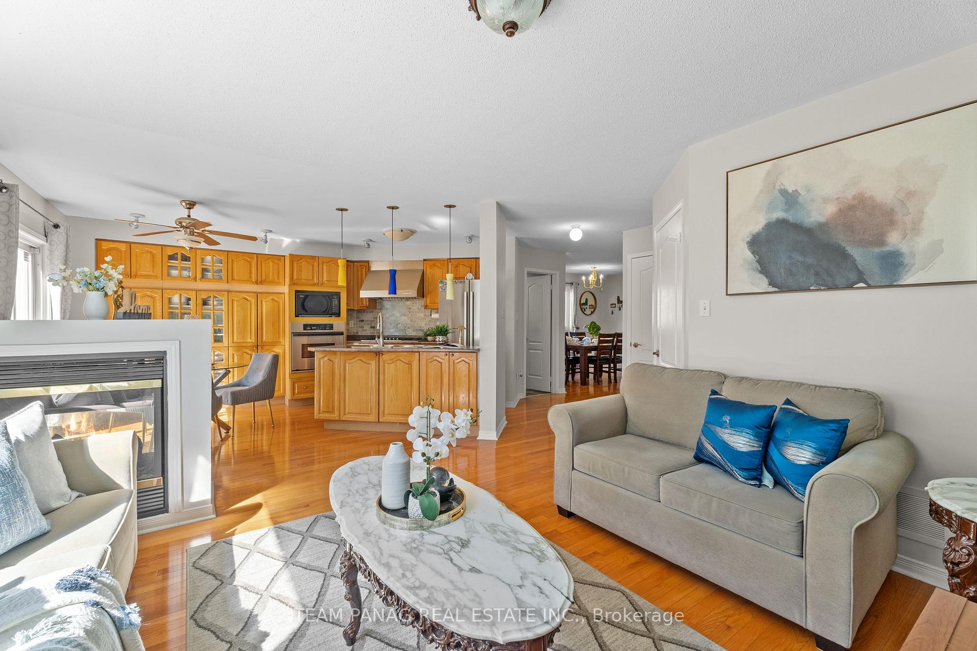 Photo 12 of 80 Saintsbury Crescent, Brampton, Sandringham-Wellington — HOMEH