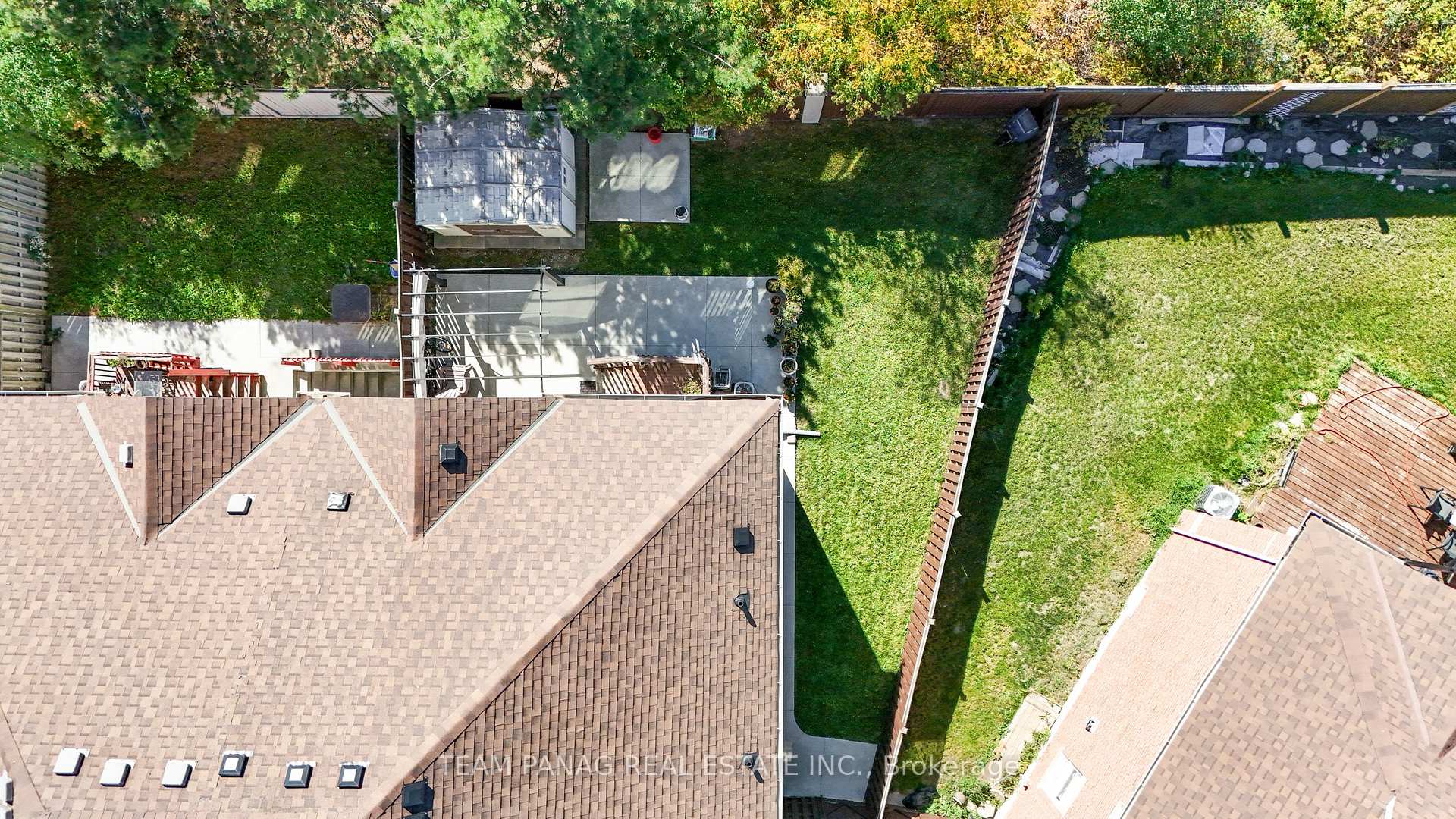 Photo 33 of 80 Saintsbury Crescent, Brampton, Sandringham-Wellington — HOMEH
