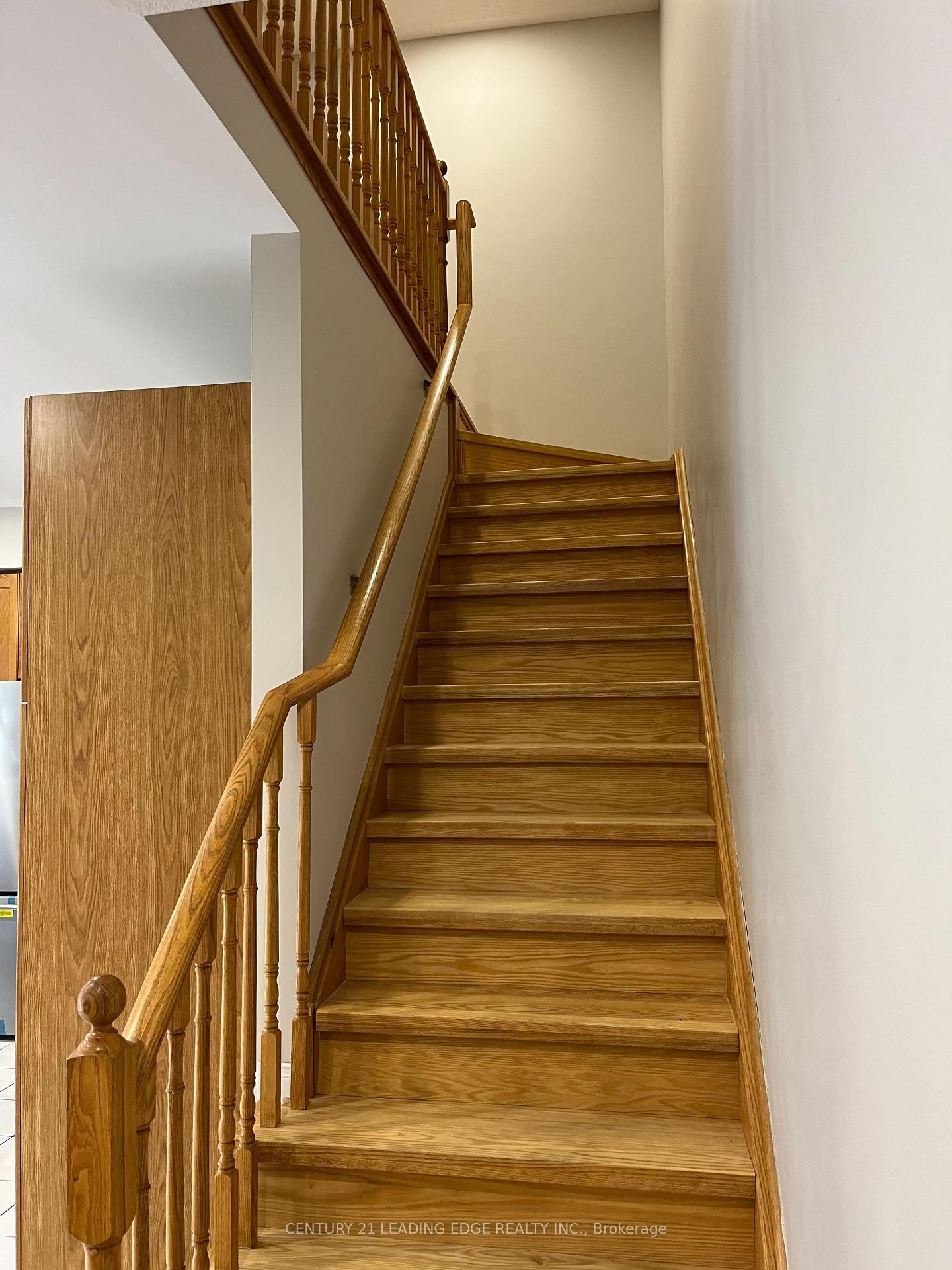 Photo 8 of Unit Main & Upper, 12 Owens Road, Brampton, Credit Valley — HOMEH