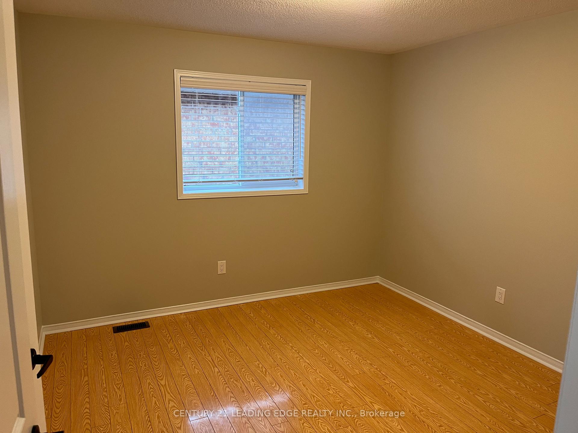 Photo 3 of Unit Main & Upper, 12 Owens Road, Brampton, Credit Valley — HOMEH