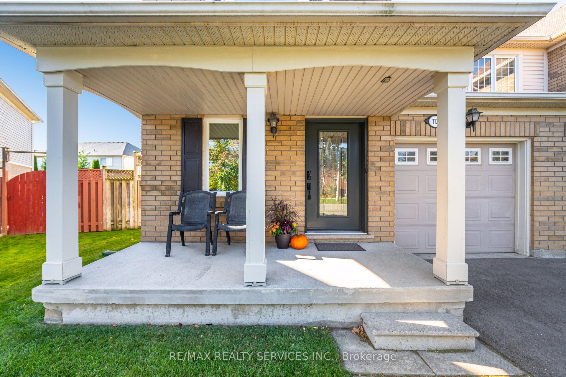 Photo 6 of 112 Sweetwood Circle, Brampton, Fletcher's Meadow — HOMEH