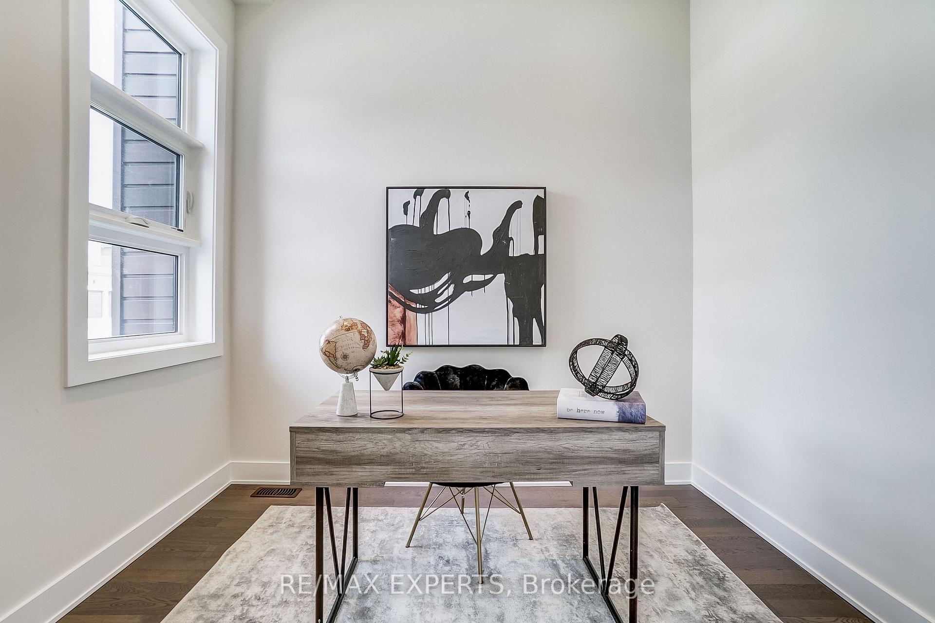 Photo 3 of 223 Factor Street, Vaughan, Kleinburg — HOMEH