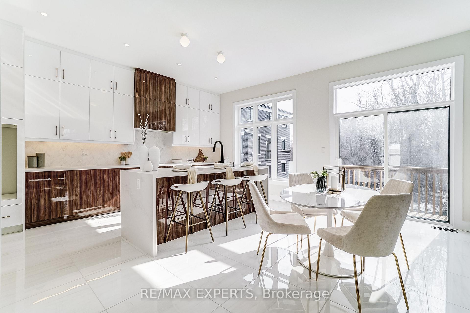 Photo 9 of 223 Factor Street, Vaughan, Kleinburg — HOMEH