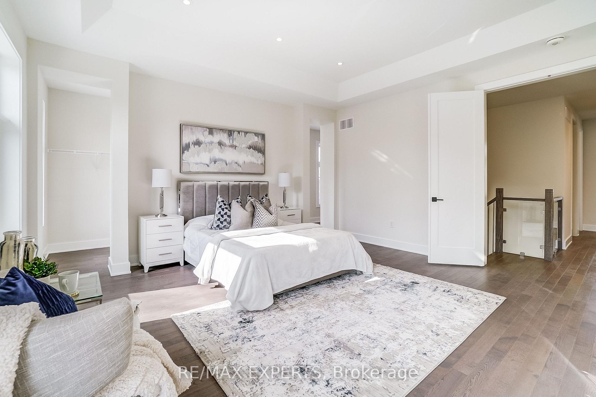 Photo 19 of 223 Factor Street, Vaughan, Kleinburg — HOMEH