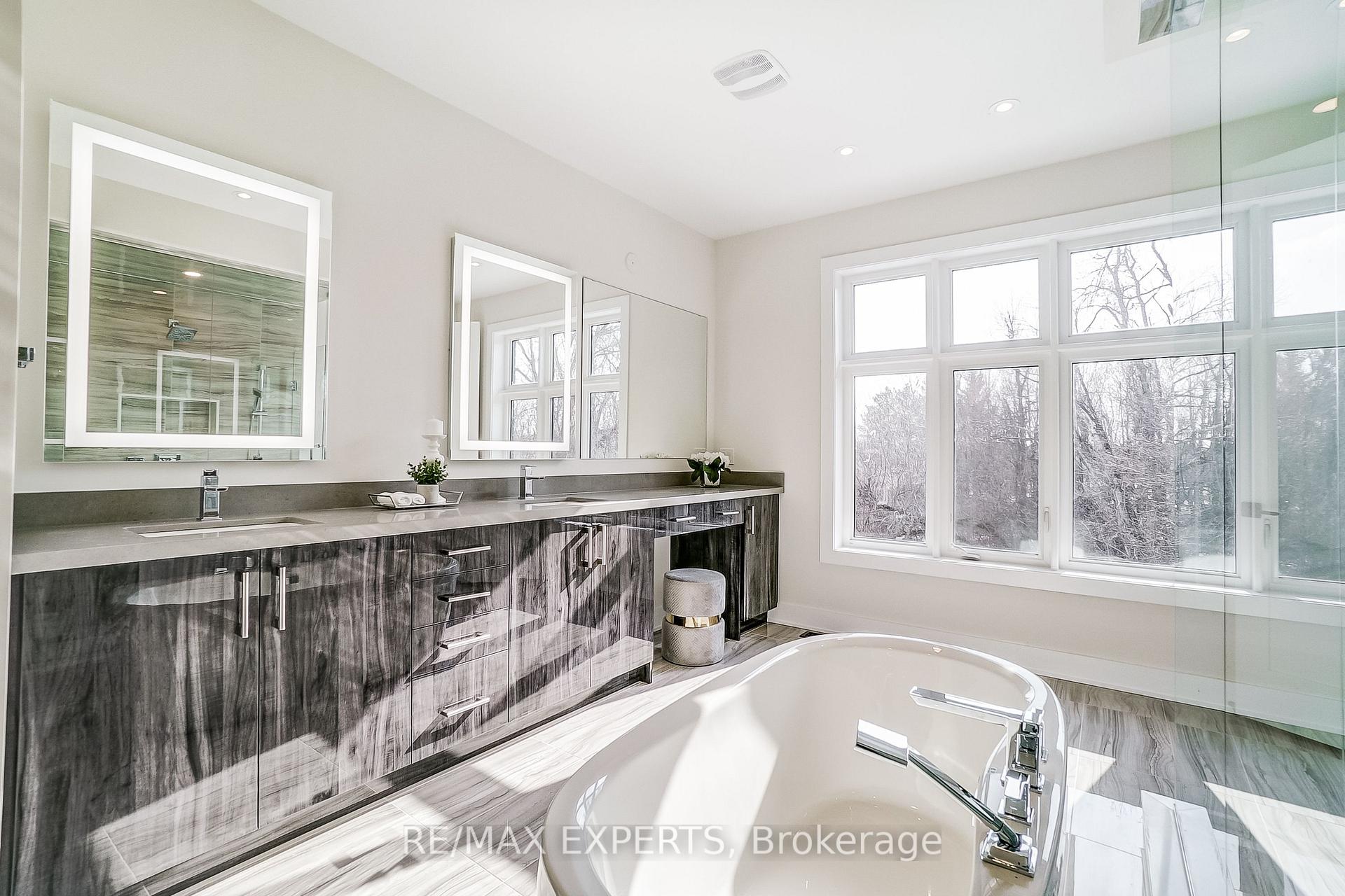Photo 22 of 223 Factor Street, Vaughan, Kleinburg — HOMEH