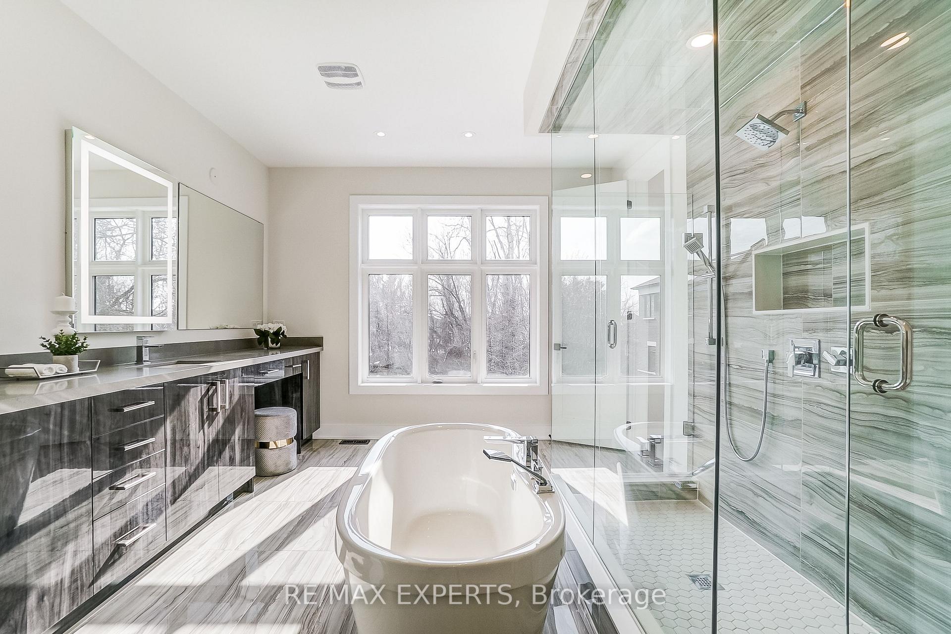 Photo 23 of 223 Factor Street, Vaughan, Kleinburg — HOMEH