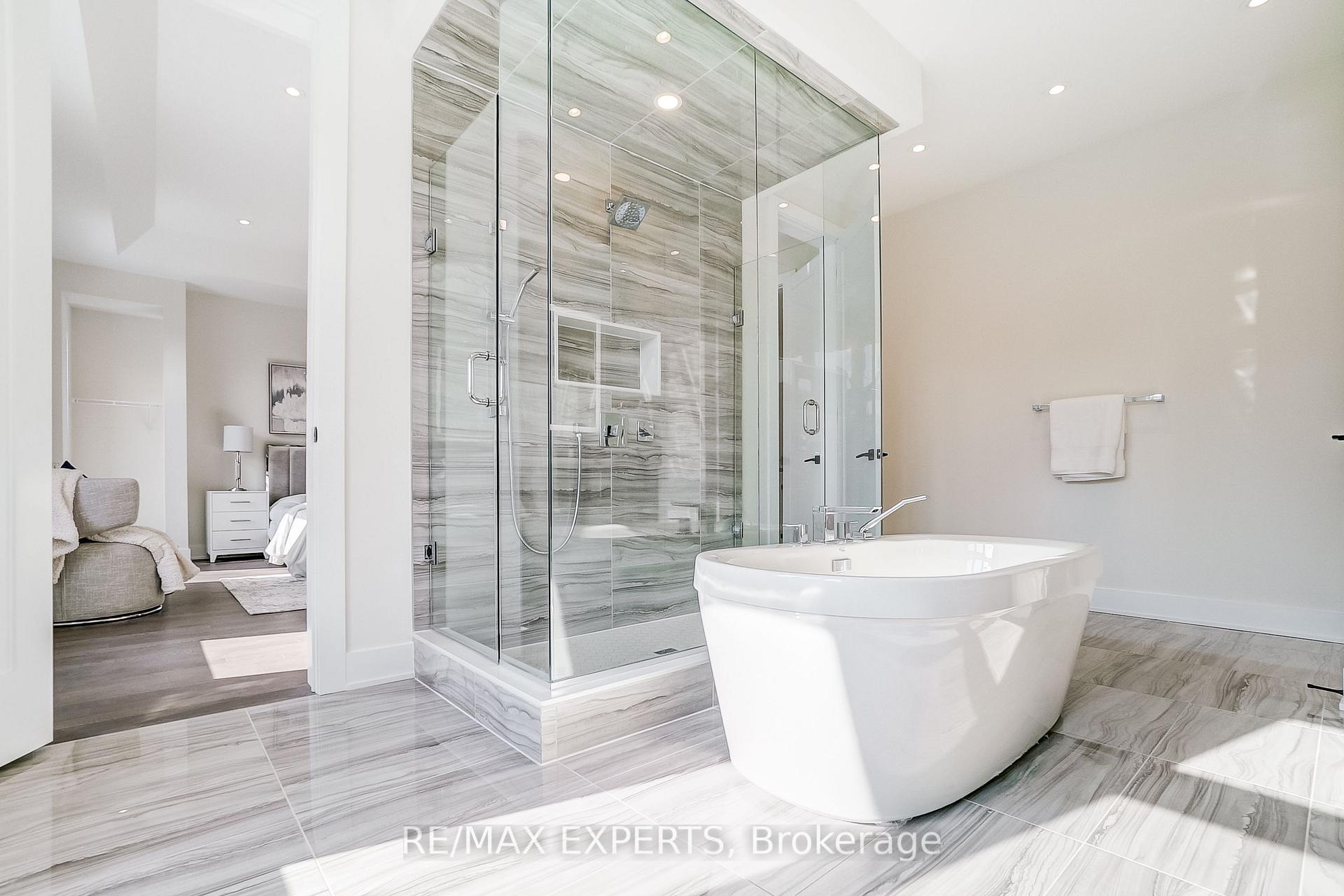 Photo 25 of 223 Factor Street, Vaughan, Kleinburg — HOMEH