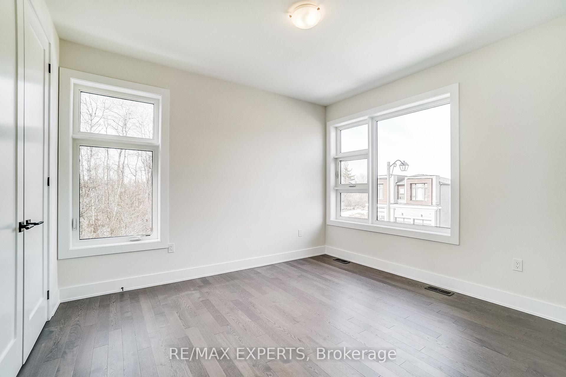 Photo 27 of 223 Factor Street, Vaughan, Kleinburg — HOMEH