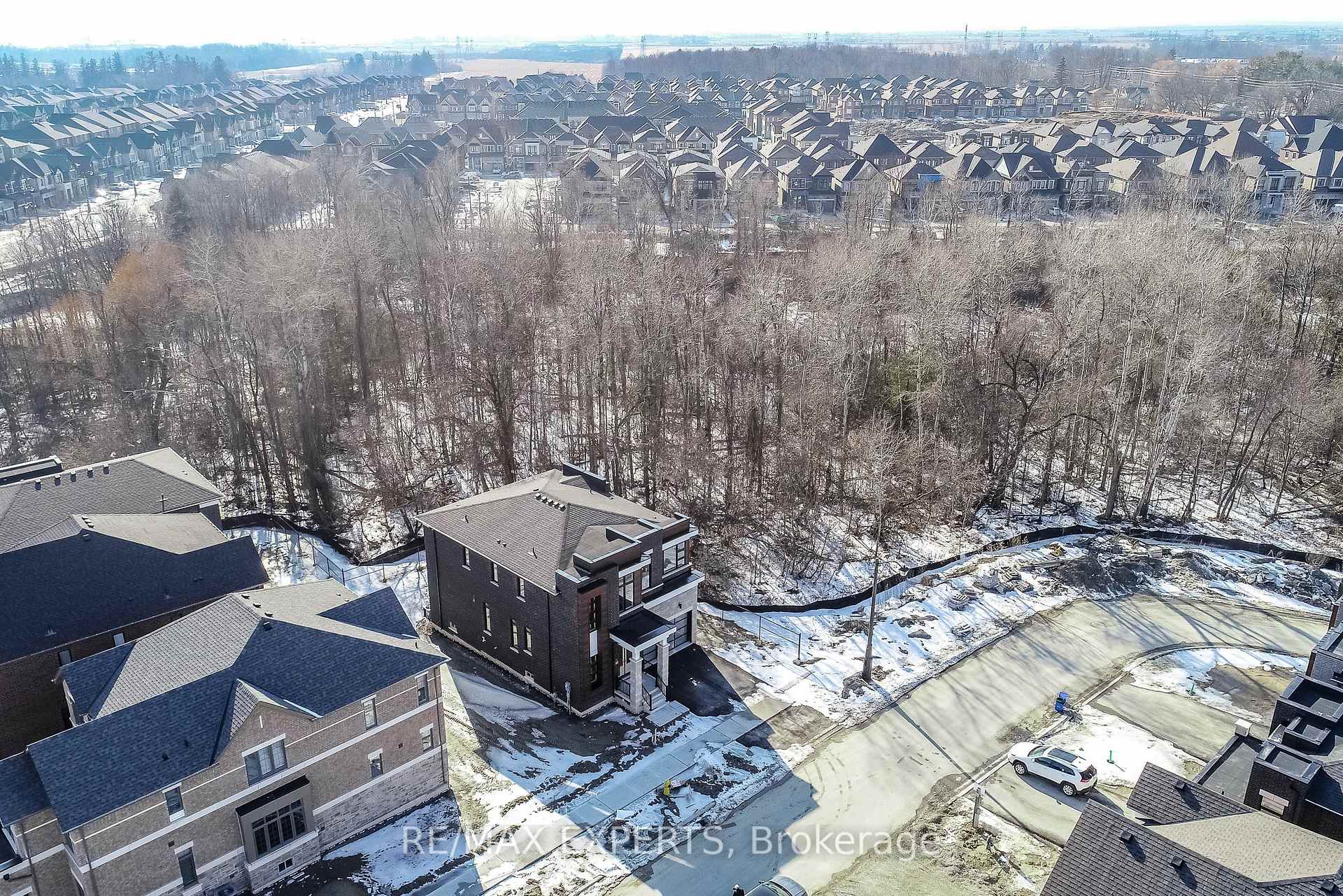 Photo 35 of 223 Factor Street, Vaughan, Kleinburg — HOMEH