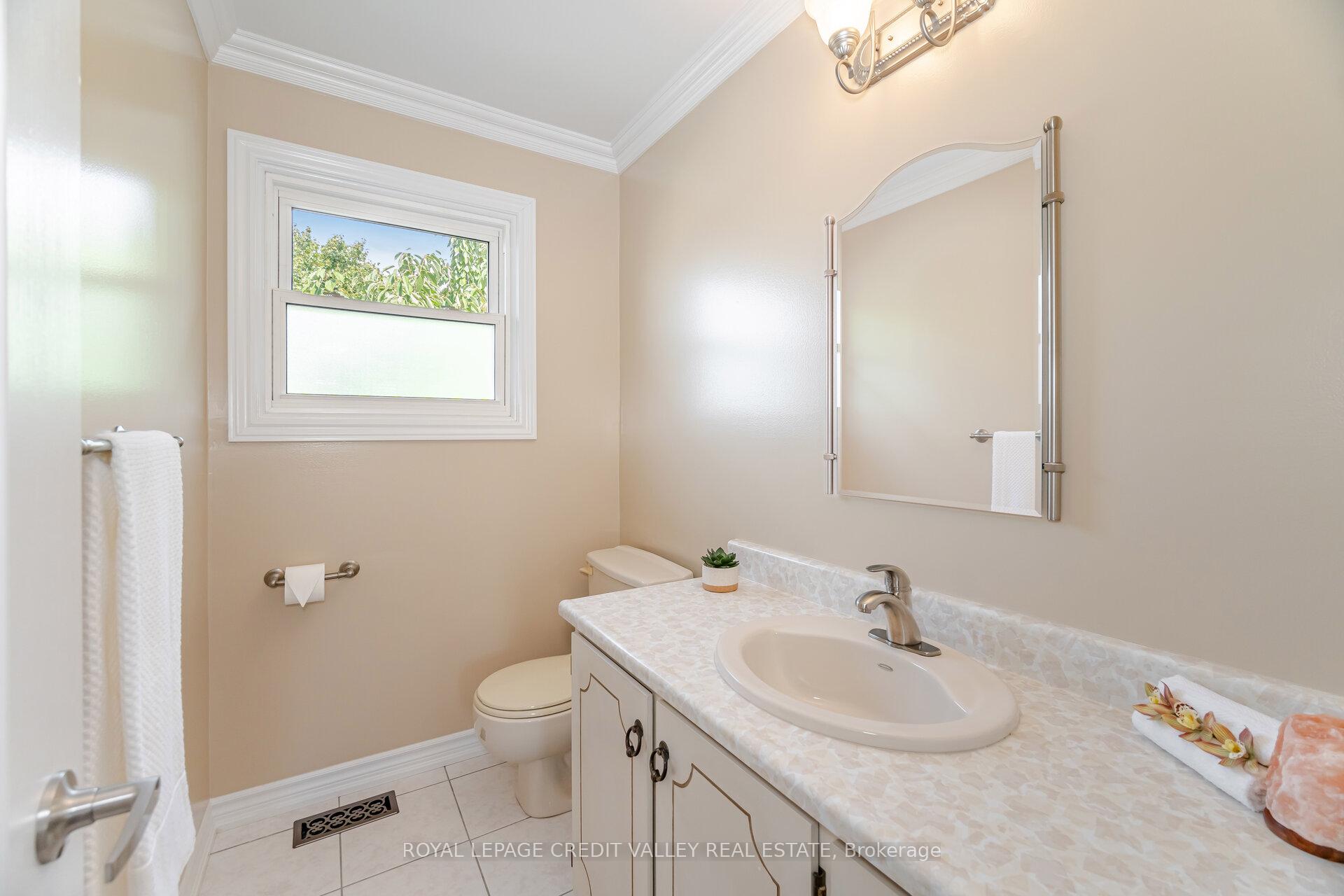 Photo 21 of 40 Finsbury Drive, Brampton, Southgate — HOMEH