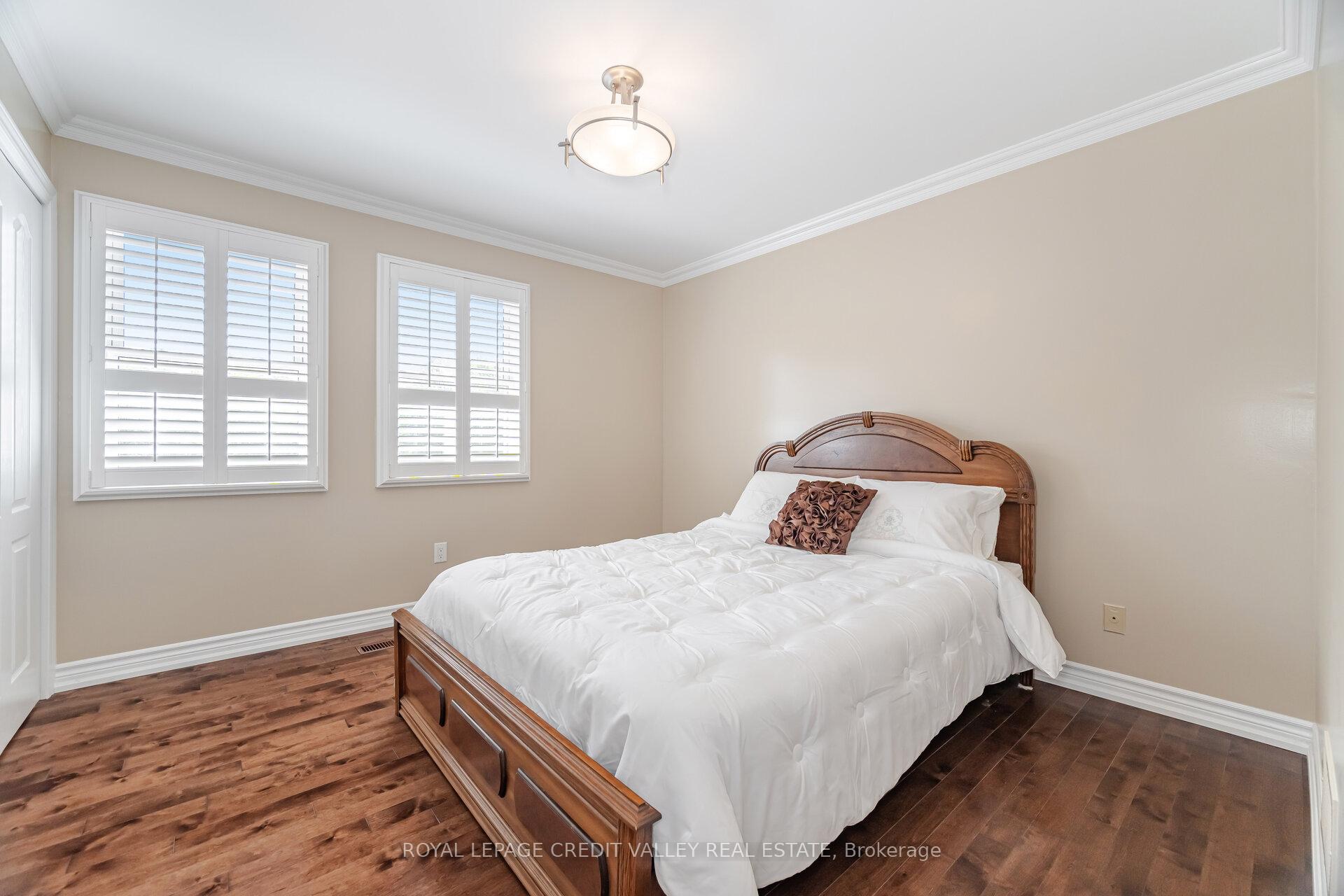 Photo 22 of 40 Finsbury Drive, Brampton, Southgate — HOMEH