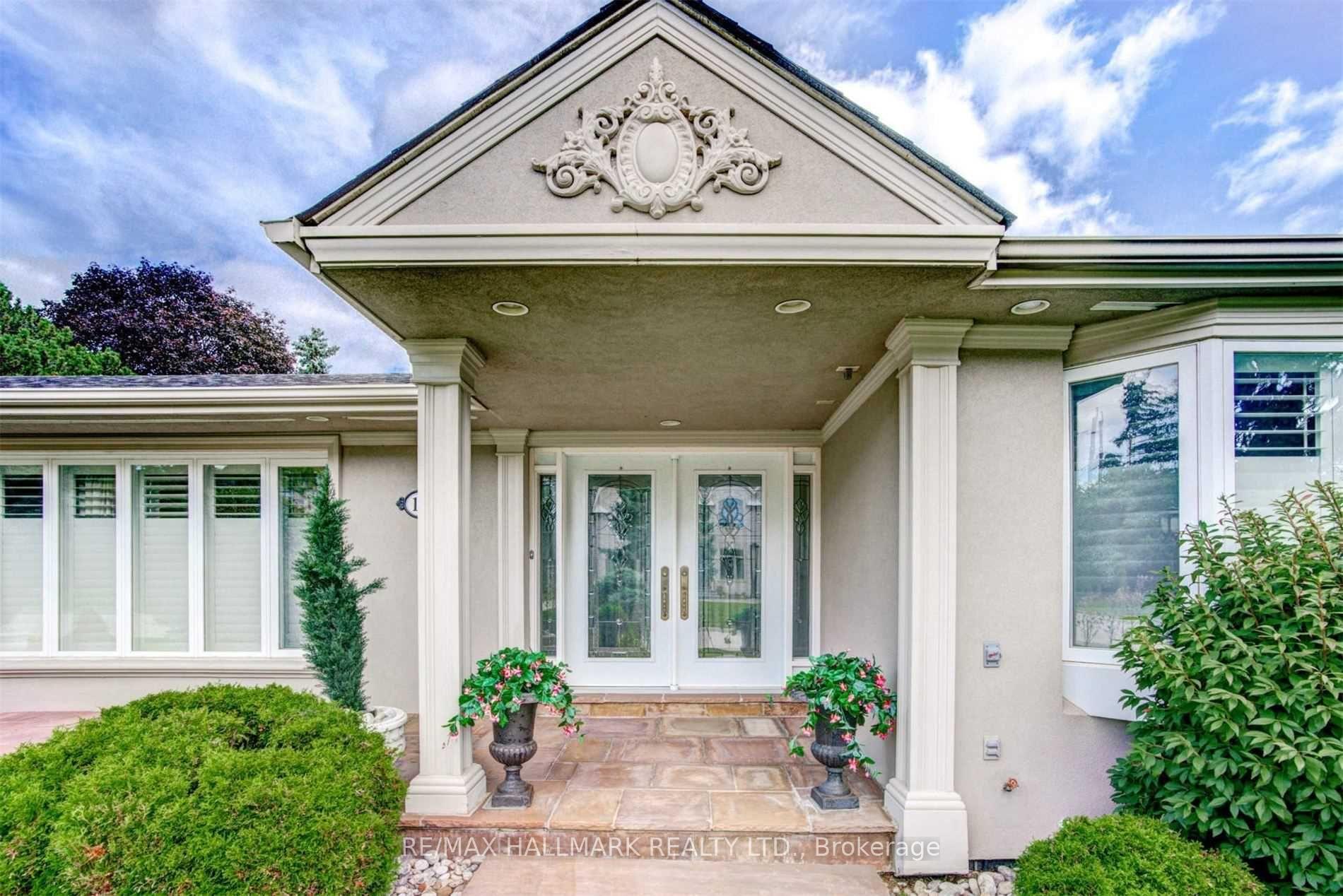 Photo 4 of 15 Shasta Drive, Vaughan, Uplands — HOMEH