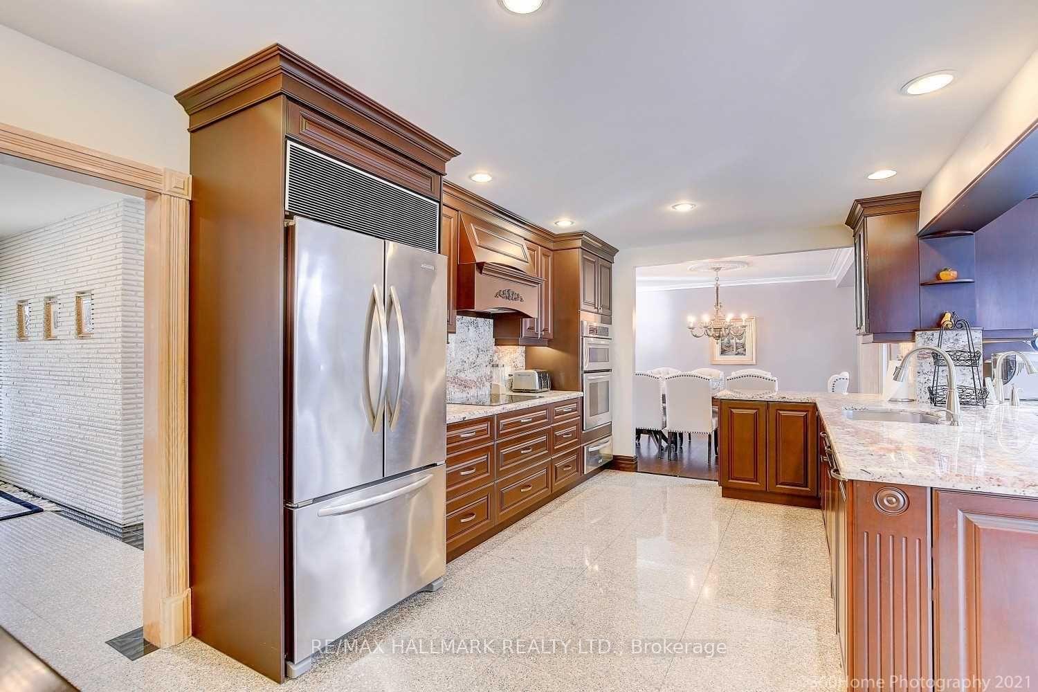 Photo 9 of 15 Shasta Drive, Vaughan, Uplands — HOMEH