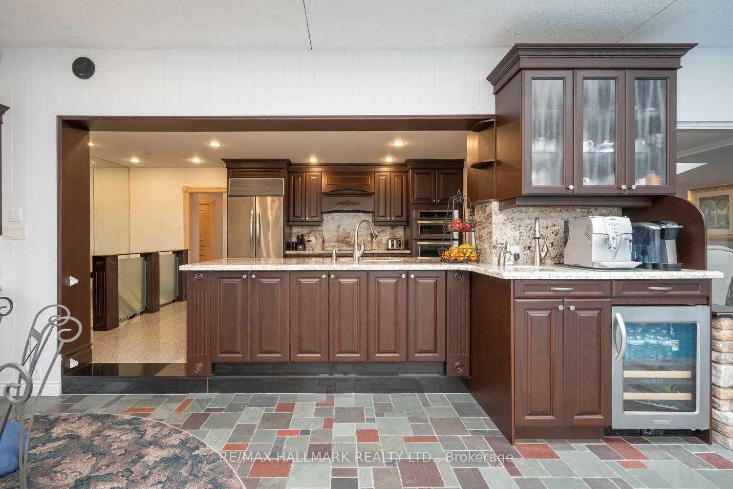 Photo 12 of 15 Shasta Drive, Vaughan, Uplands — HOMEH