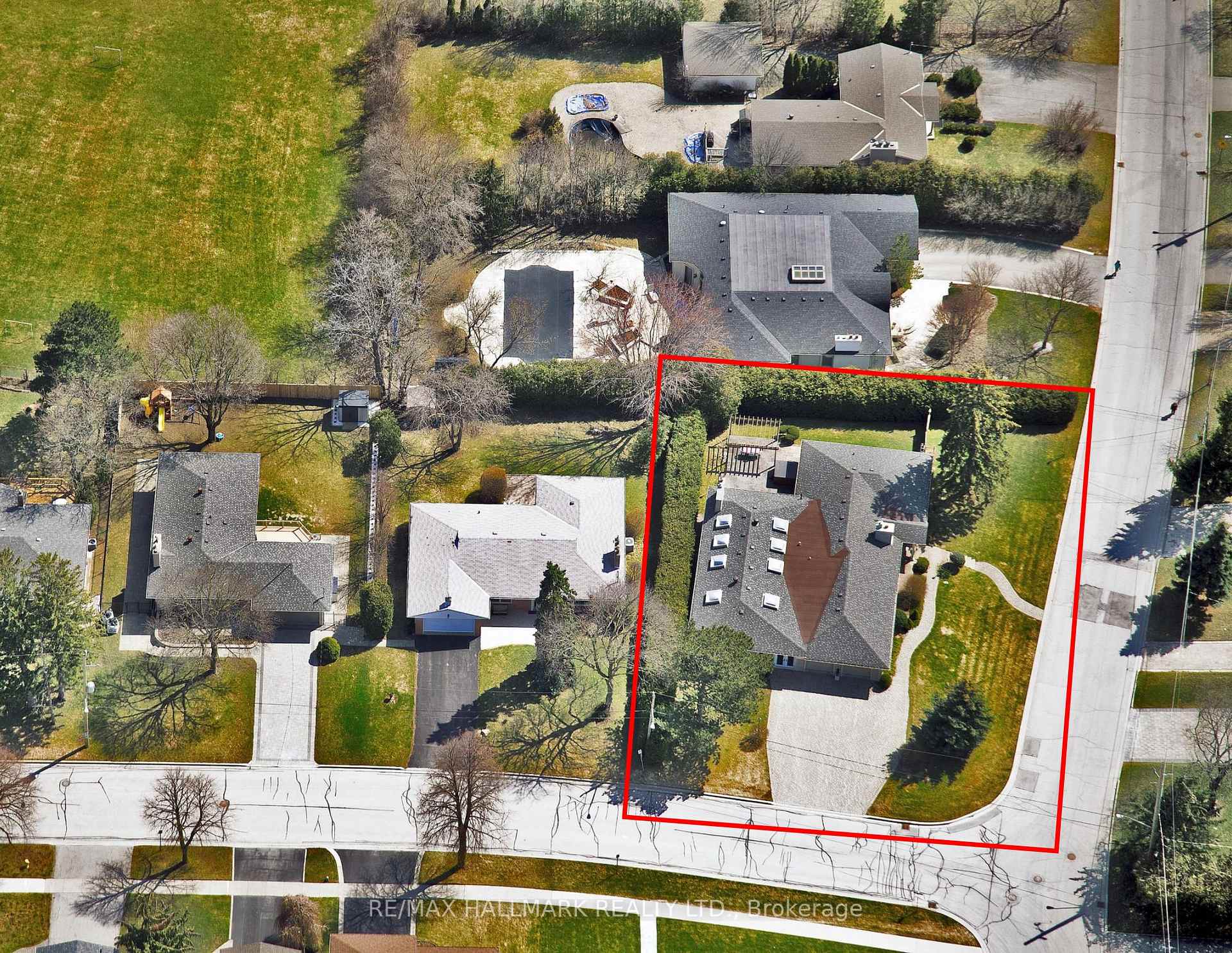Photo 33 of 15 Shasta Drive, Vaughan, Uplands — HOMEH