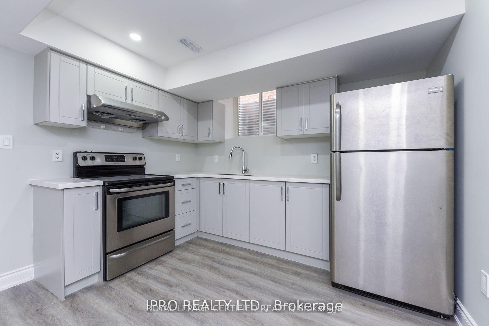 Photo 11 of Unit Basement, 69 Vezna Crescent, Brampton, Credit Valley — HOMEH