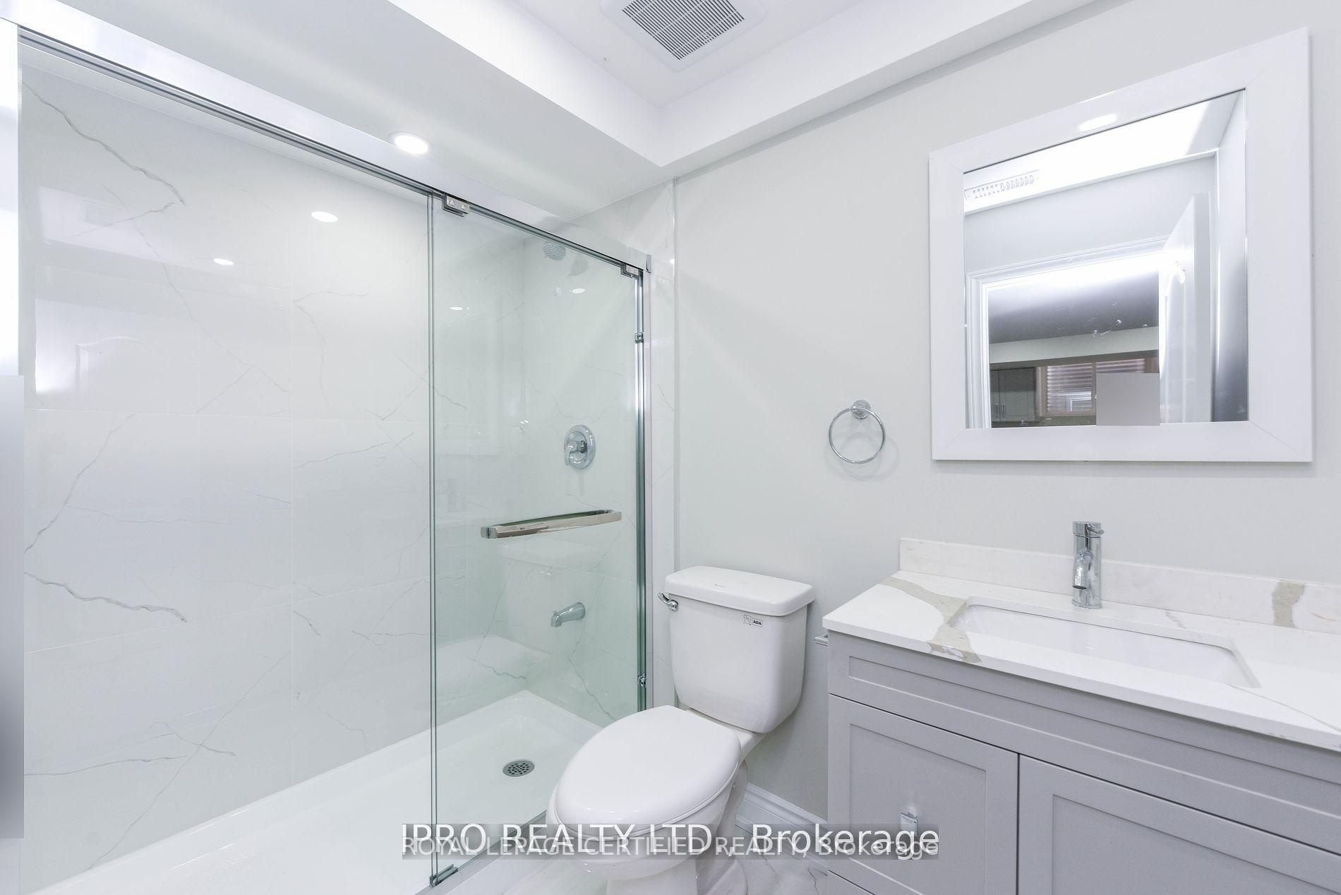 Photo 12 of Unit Basement, 69 Vezna Crescent, Brampton, Credit Valley — HOMEH
