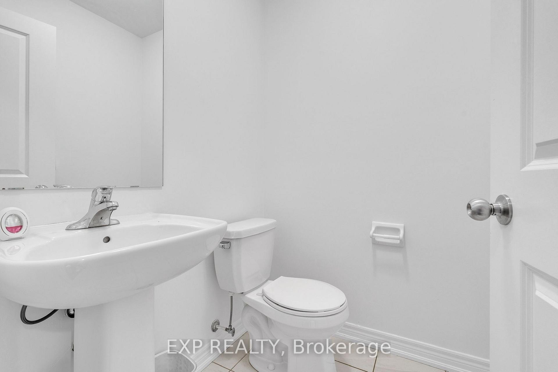 Photo 7 of 96 Fruitvale Circle, Brampton, Northwest Brampton — HOMEH