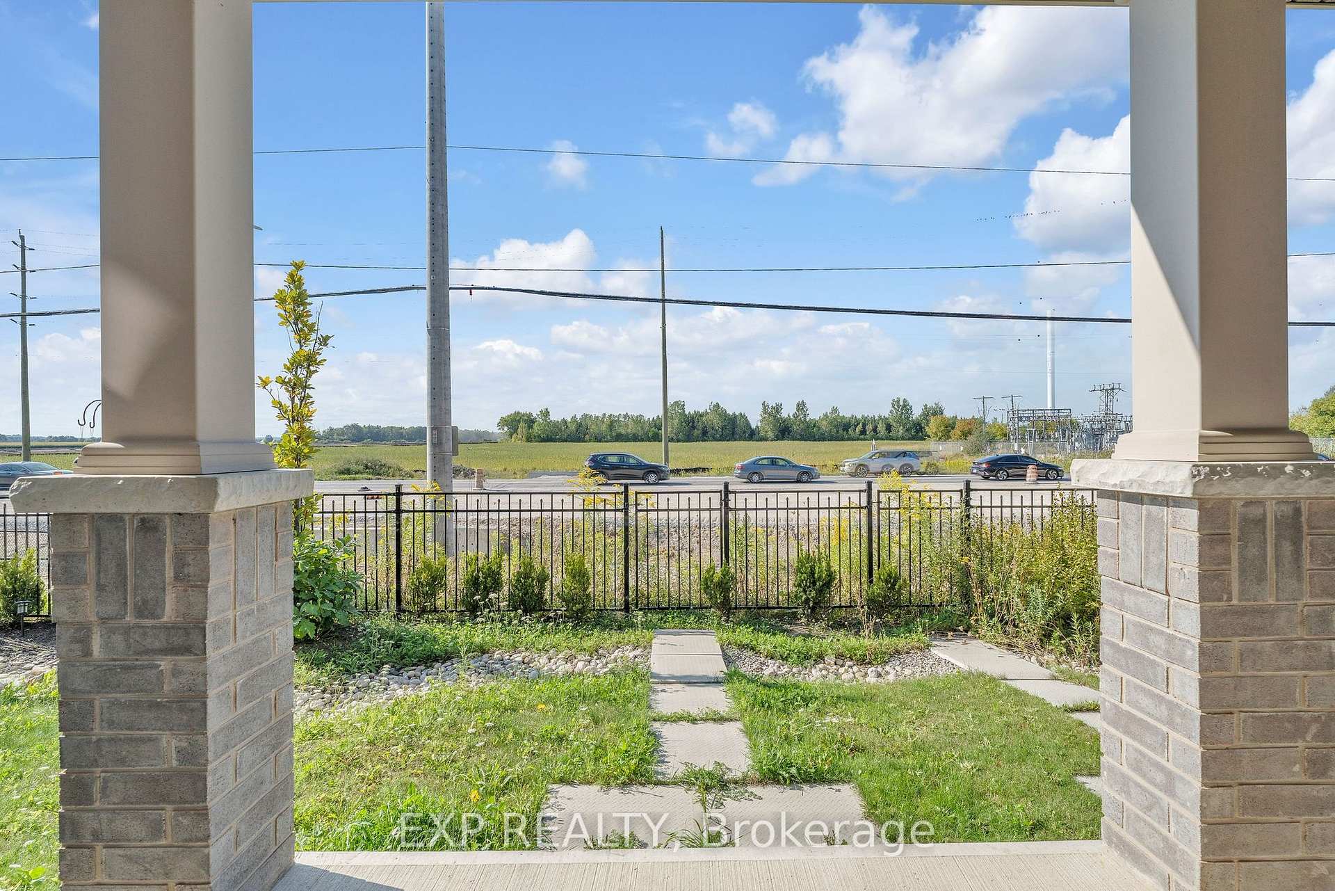 Photo 22 of 96 Fruitvale Circle, Brampton, Northwest Brampton — HOMEH