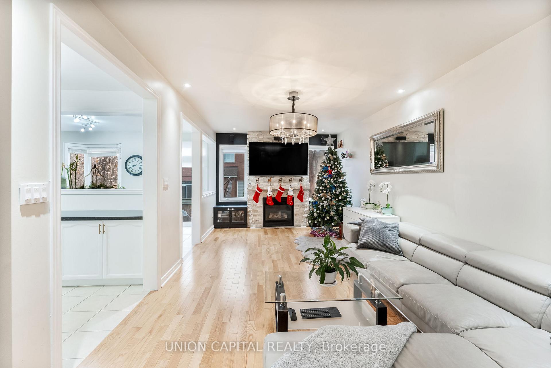 Photo 4 of 53 Redtail Drive, Vaughan, Vellore Village — HOMEH
