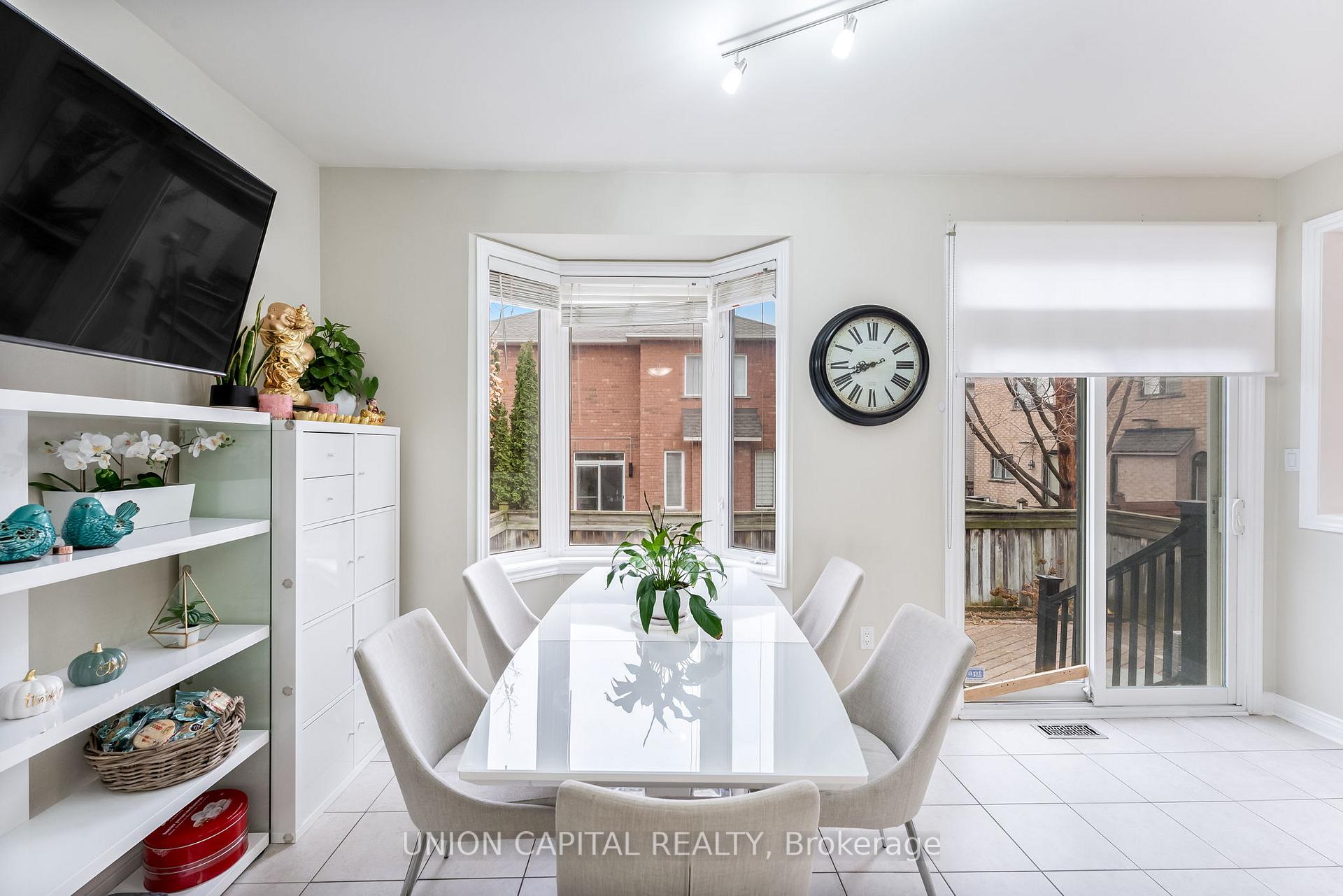 Photo 10 of 53 Redtail Drive, Vaughan, Vellore Village — HOMEH
