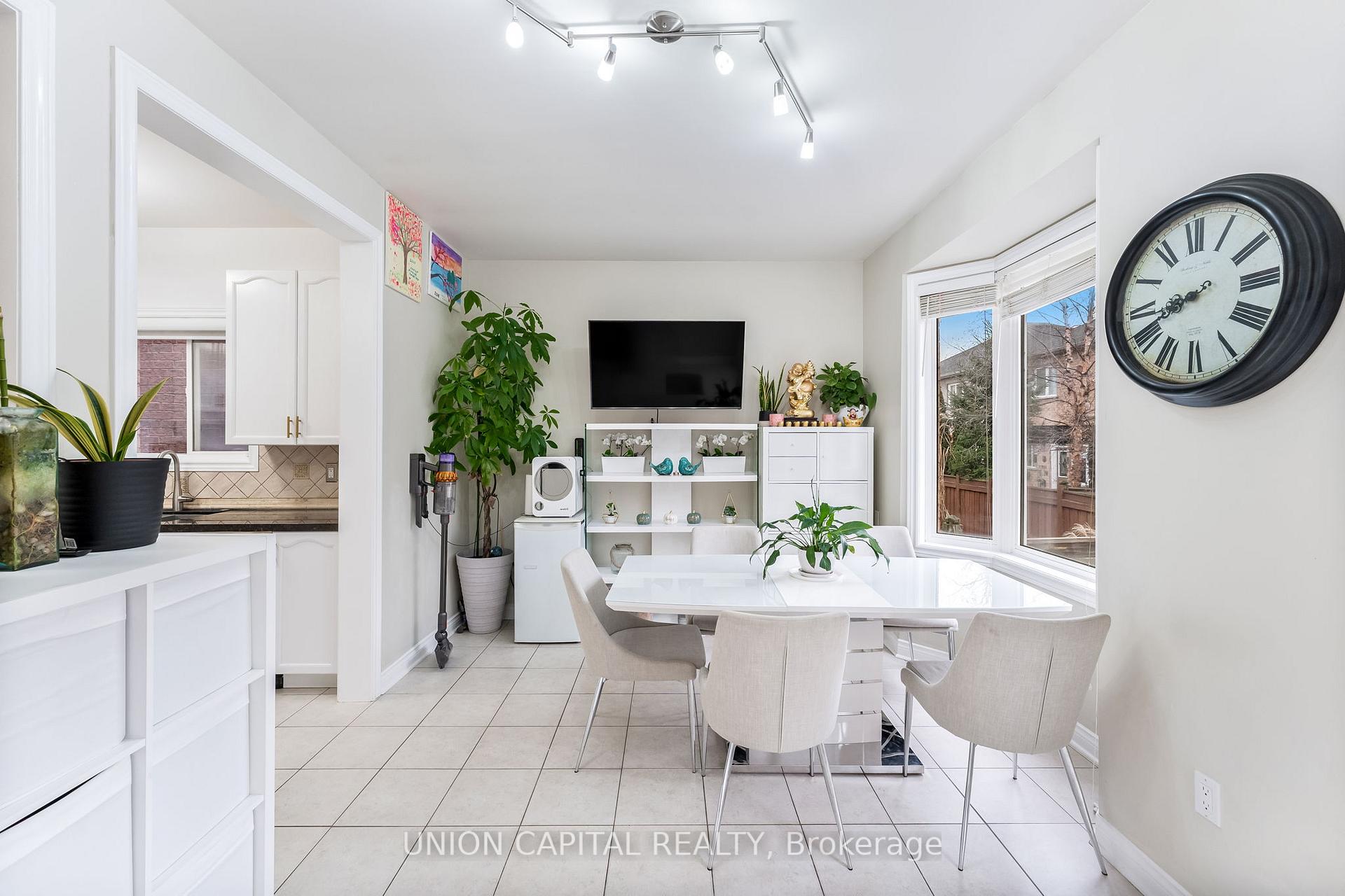 Photo 12 of 53 Redtail Drive, Vaughan, Vellore Village — HOMEH