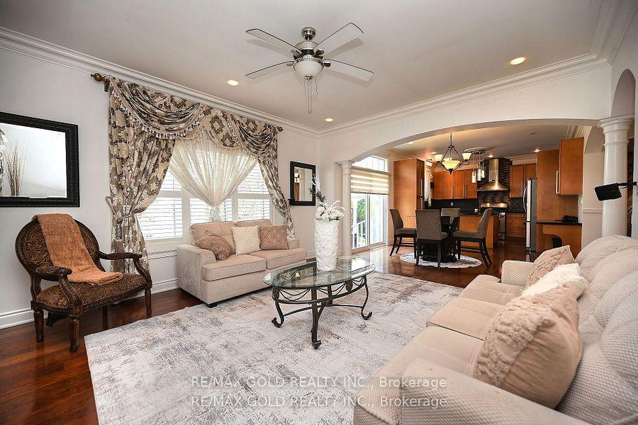 Photo 20 of 42 Louvain Drive, Brampton, Vales of Castlemore North — HOMEH