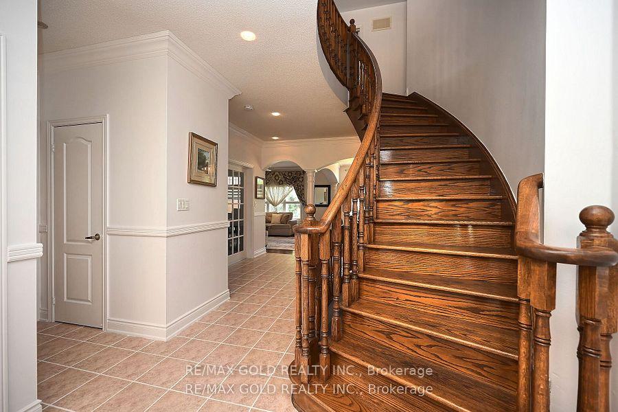 Photo 27 of 42 Louvain Drive, Brampton, Vales of Castlemore North — HOMEH