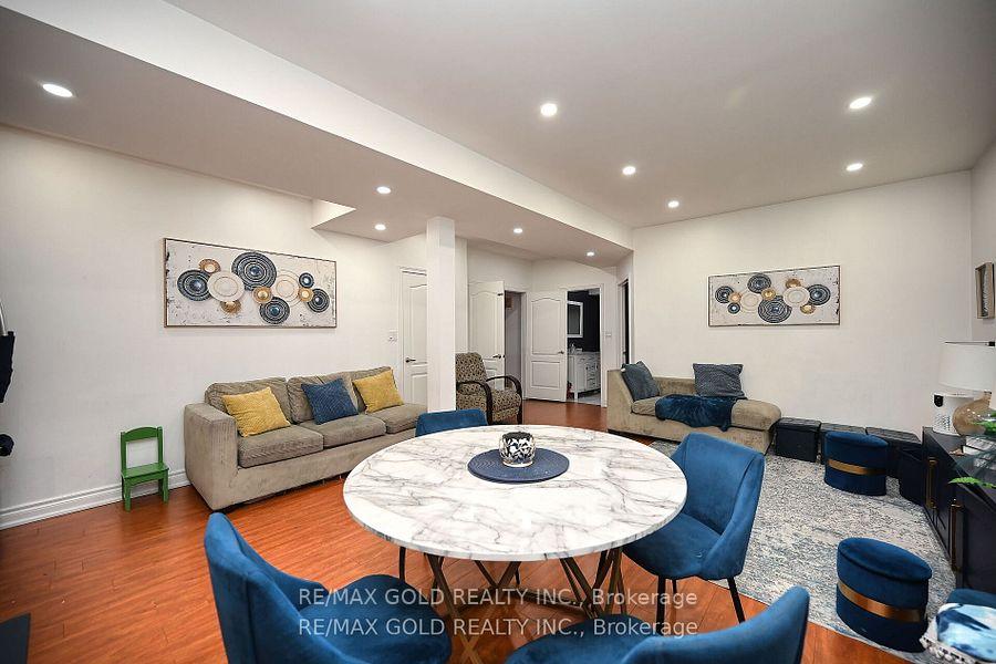 Photo 44 of 42 Louvain Drive, Brampton, Vales of Castlemore North — HOMEH