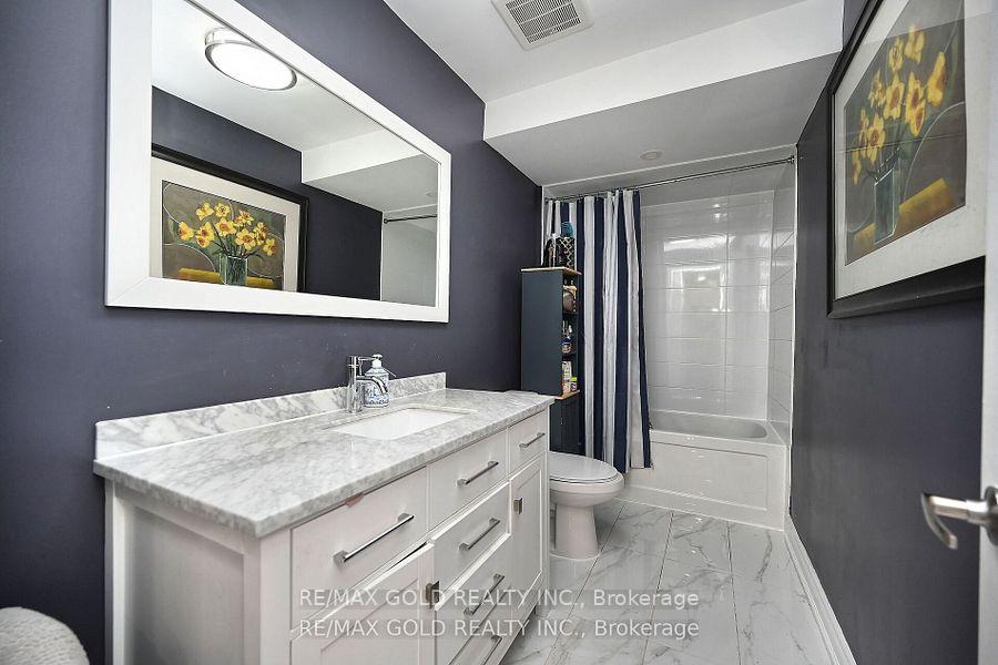 Photo 46 of 42 Louvain Drive, Brampton, Vales of Castlemore North — HOMEH