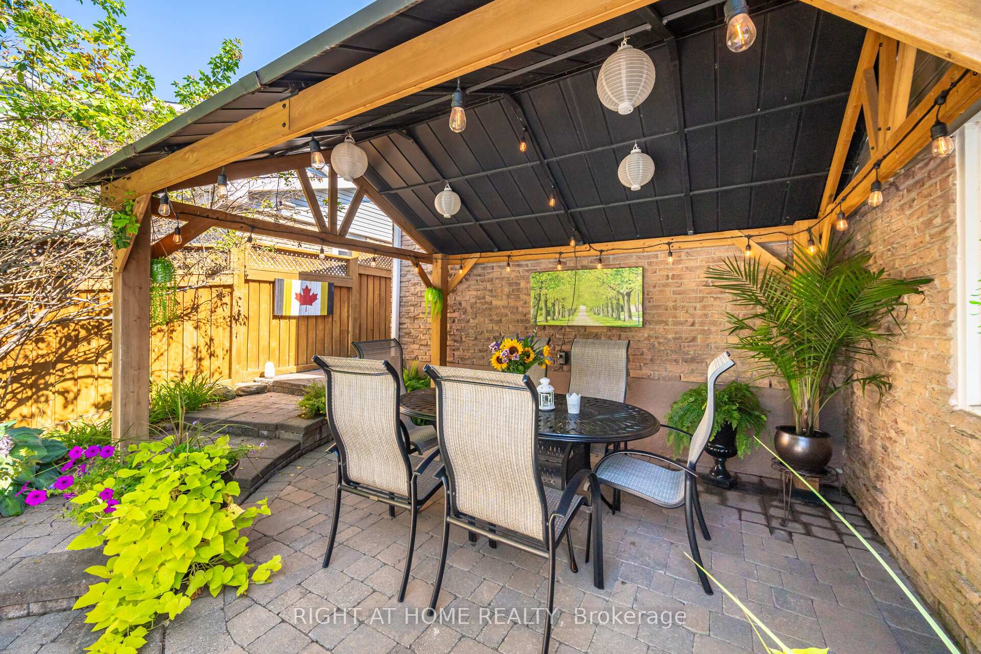 Photo 36 of 4 Cantrill Court, Brampton, Heart Lake West — HOMEH