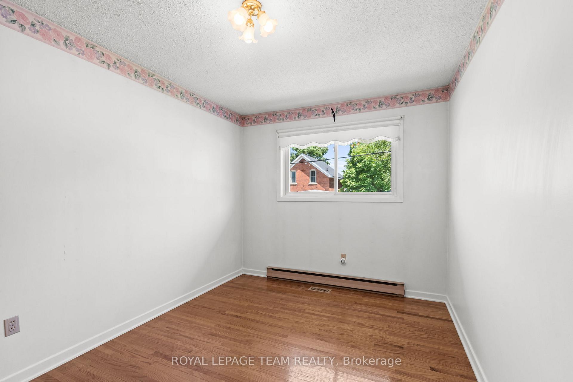Photo 27 of 50 Queen Street N, Carleton Place — HOMEH