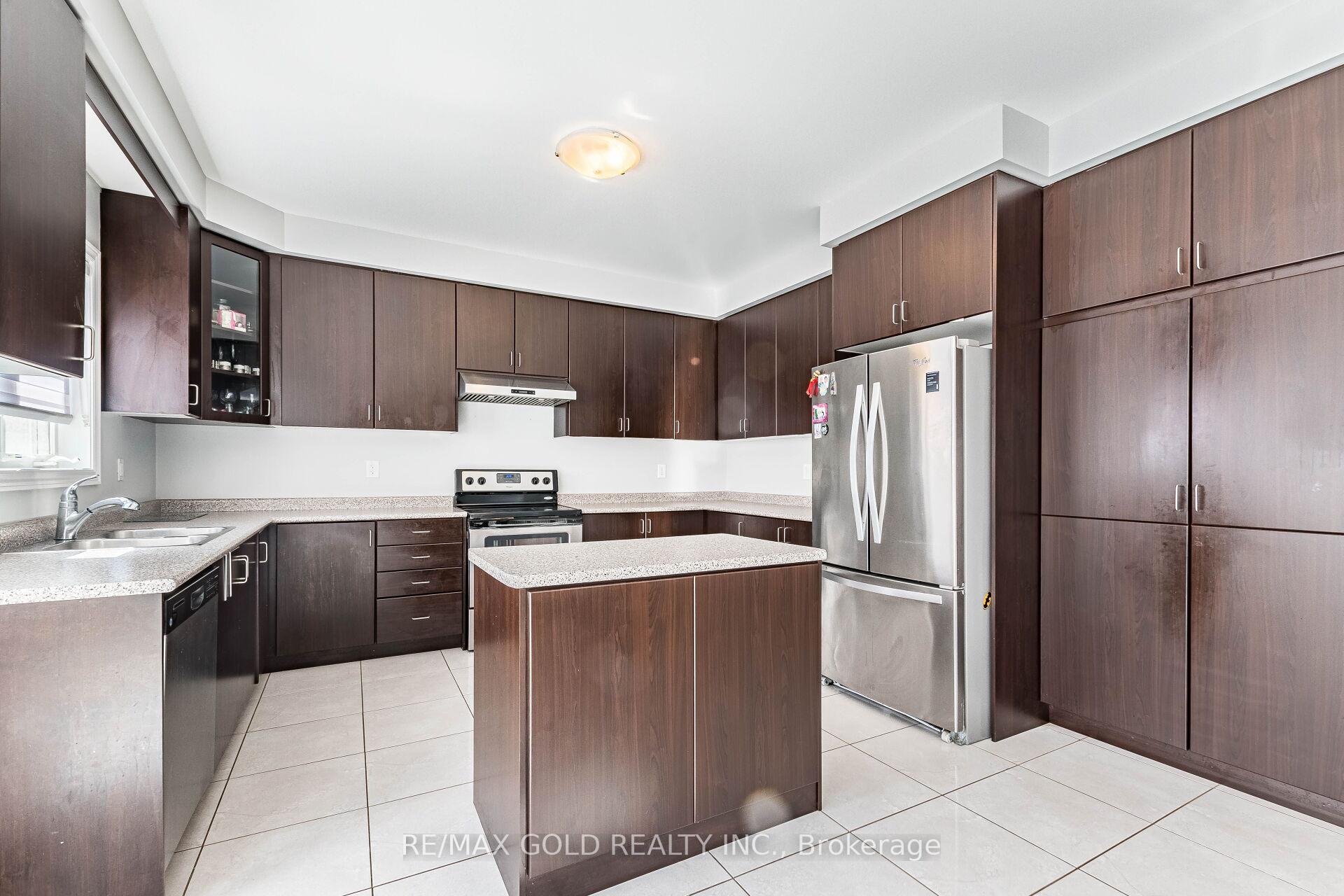 Photo 18 of 9 Venue Road, Brampton, Toronto Gore Rural Estate — HOMEH