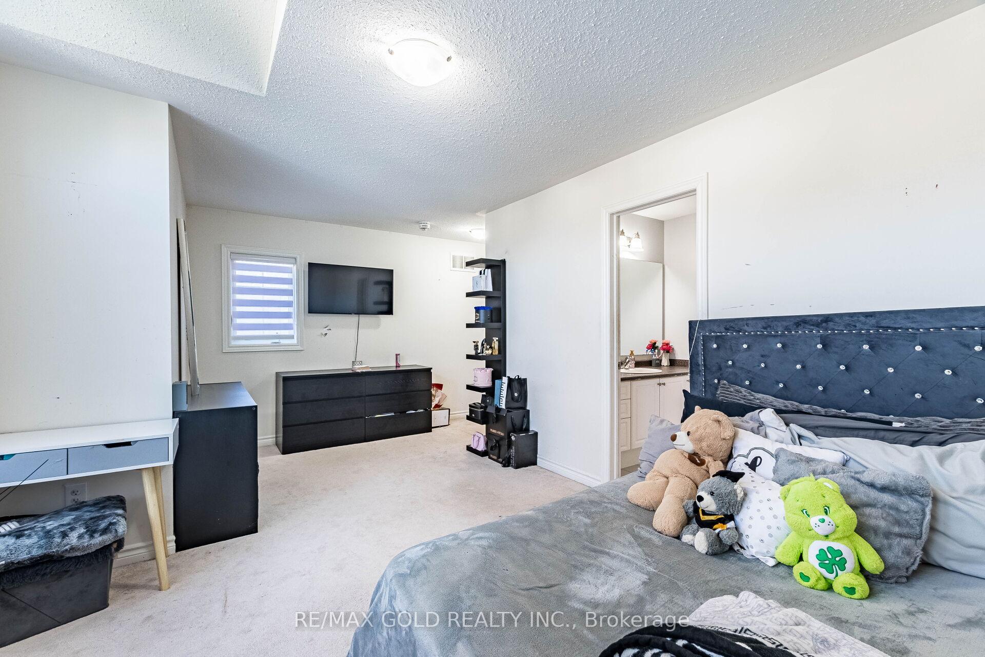 Photo 34 of 9 Venue Road, Brampton, Toronto Gore Rural Estate — HOMEH