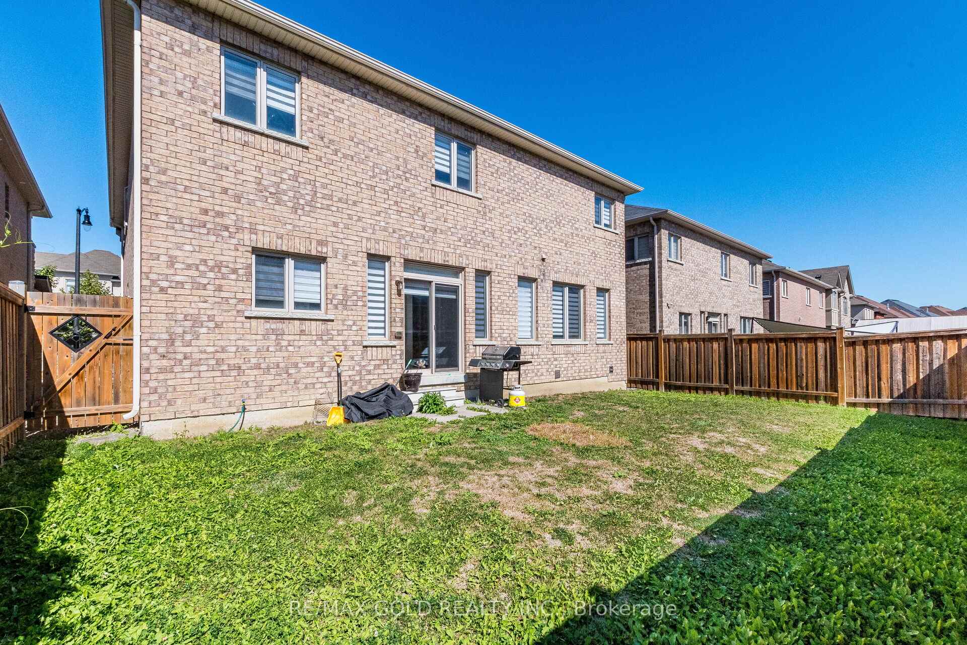 Photo 44 of 9 Venue Road, Brampton, Toronto Gore Rural Estate — HOMEH