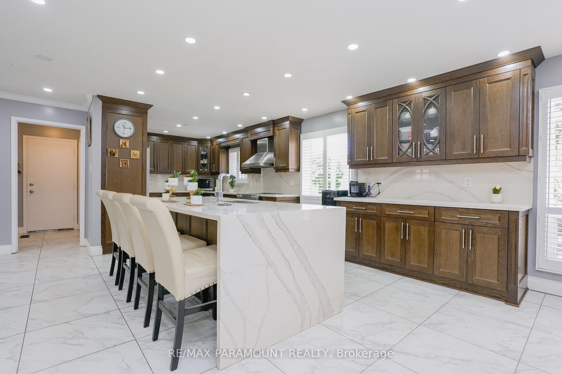 Photo 6 of 48 Boreham Circle, Brampton, Snelgrove — HOMEH