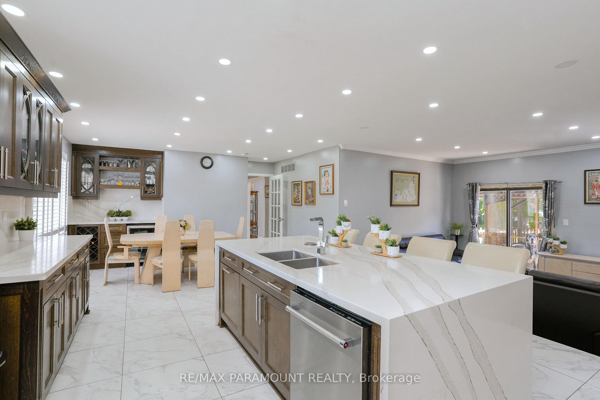 Photo 11 of 48 Boreham Circle, Brampton, Snelgrove — HOMEH