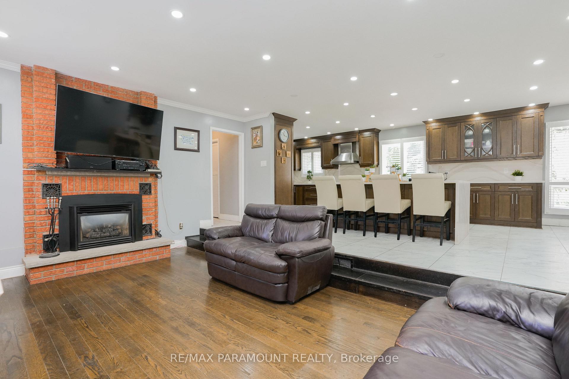 Photo 13 of 48 Boreham Circle, Brampton, Snelgrove — HOMEH