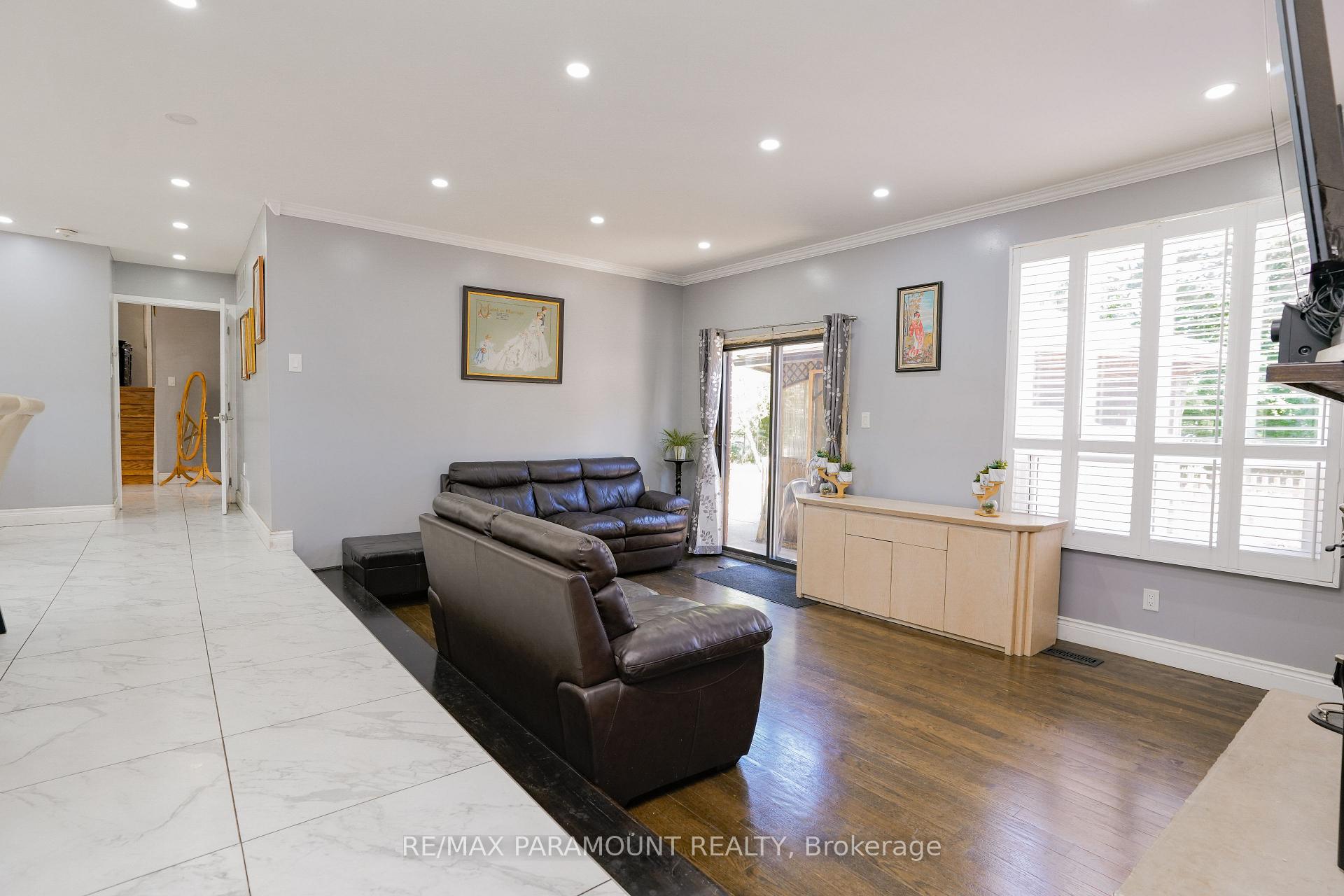 Photo 14 of 48 Boreham Circle, Brampton, Snelgrove — HOMEH