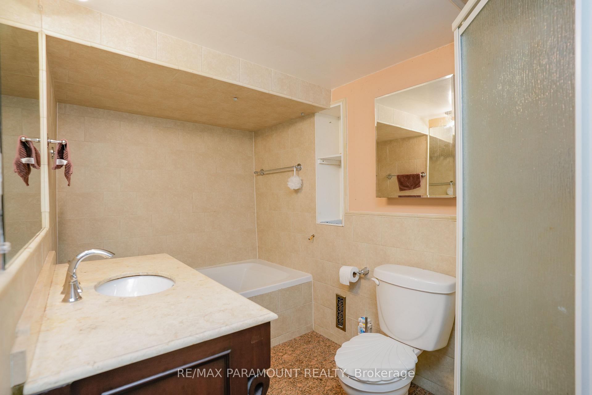 Photo 35 of 48 Boreham Circle, Brampton, Snelgrove — HOMEH