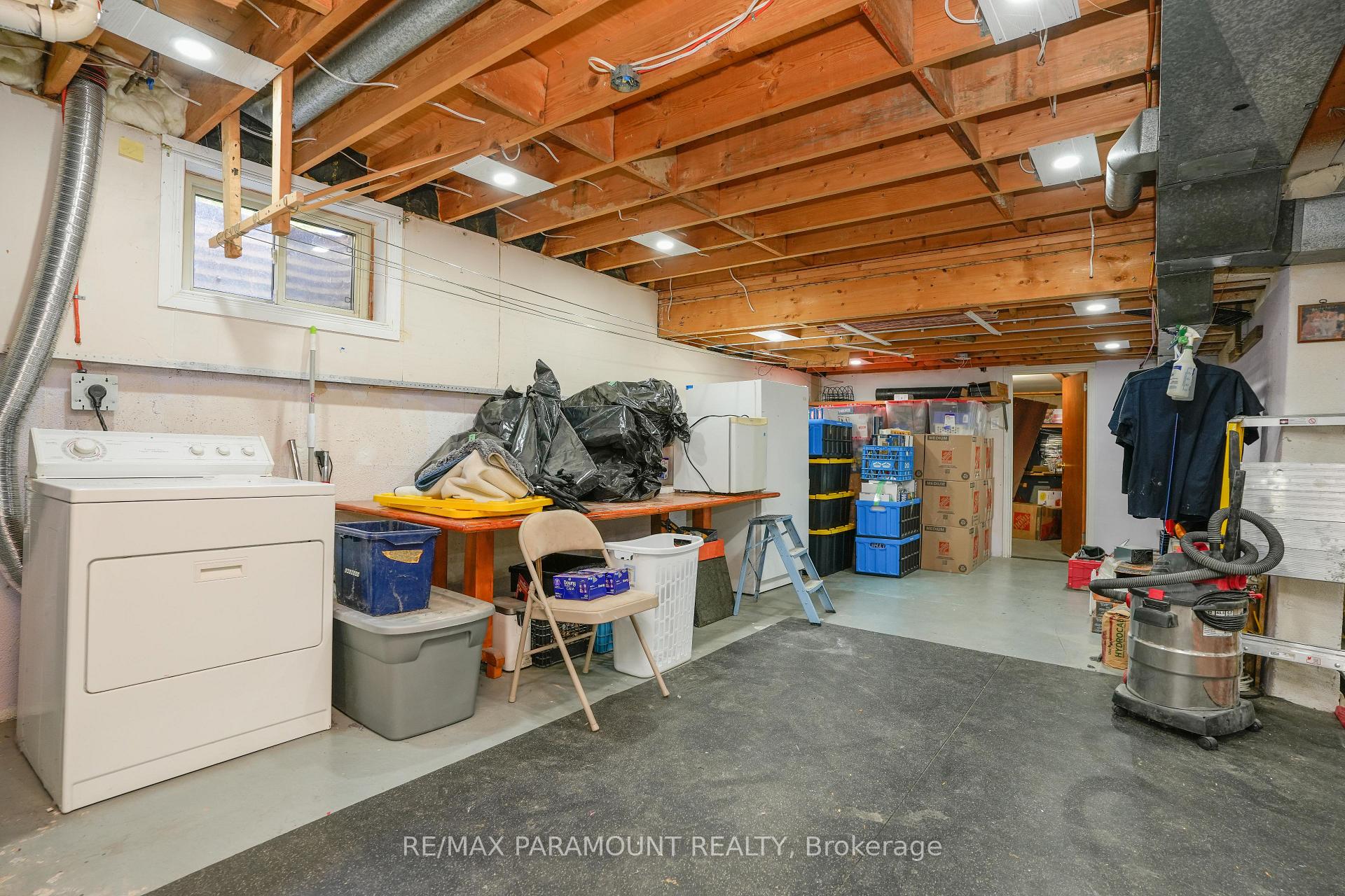 Photo 39 of 48 Boreham Circle, Brampton, Snelgrove — HOMEH